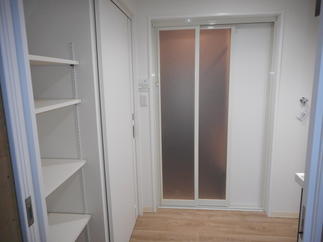 2枚引戸で移動もらくらく！