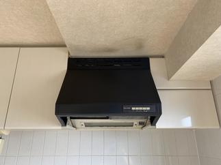 キッチン　レンジフード　施工前