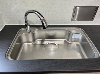 水栓は自動水栓ナビッシュ