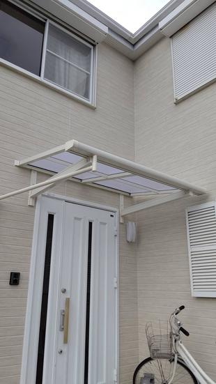 安全を優先した『軽いひさし』へのリフォーム
