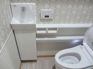 手洗いを別に設置したトイレ