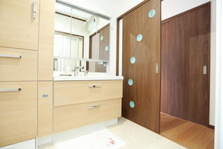 すべてが収納できる洗面化粧台