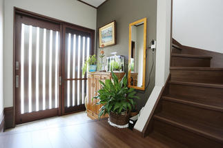 以前の趣を残した玄関