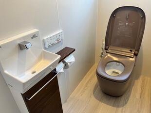 八幡西区N様邸～施工事例：和式トイレから快適・清潔なタンクレストイレへ～