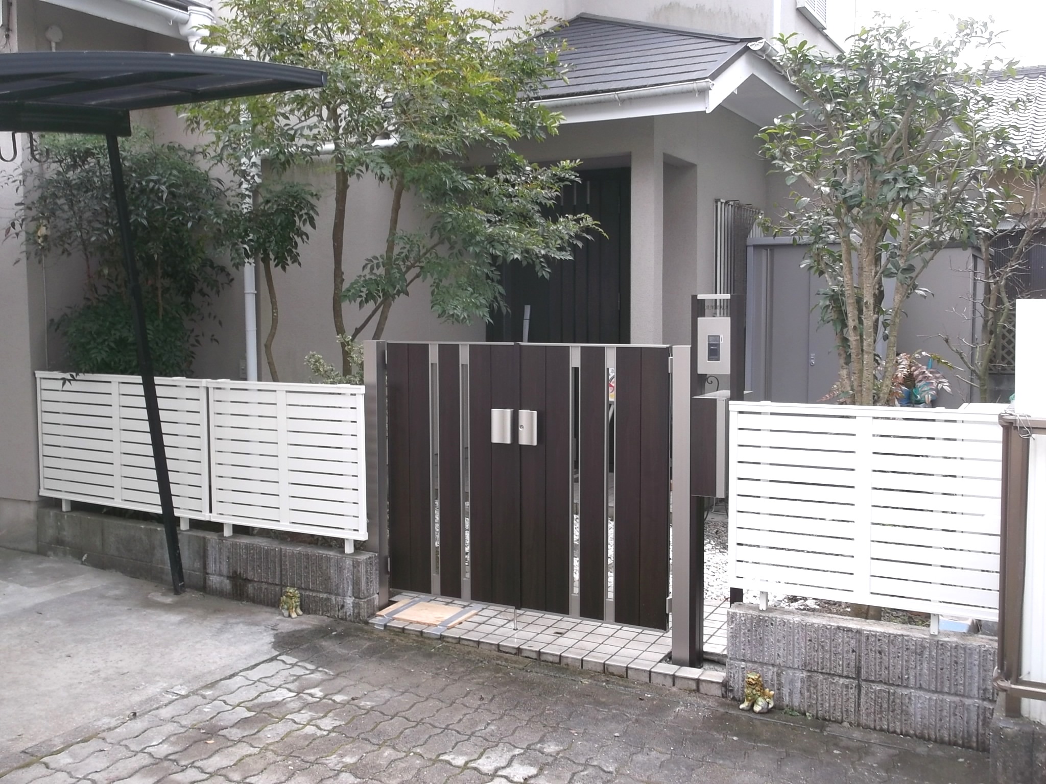 玄関ドア 門扉 春日市