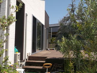 彩風（電動式日よけ）