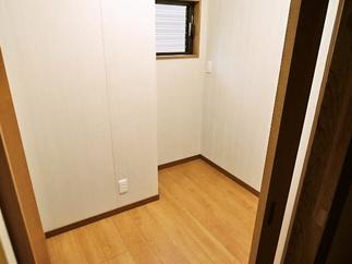 【After】脱衣所     床材 「ラシッサフロア」