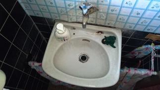 手洗器 （施工前）