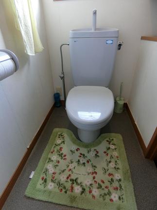 2Fトイレ施工前