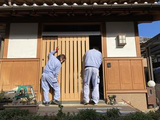 新規玄関引き戸建て込み状況