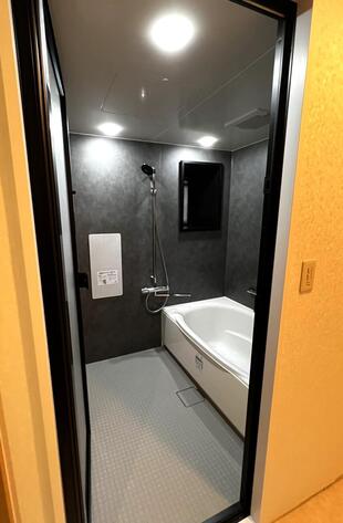 同じサイズでも体感はひとつ上への浴室へ