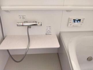 浴室水栓、手すり