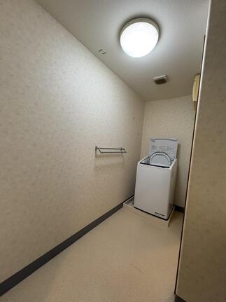 脱衣室側施工前