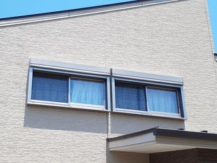 台風に備えて後付け雨戸・シャッター完成