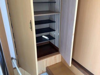 使い勝手の良いか可動棚へリフォーム