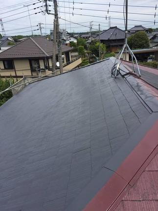 屋根塗装（途中経過）