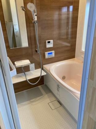 システムバスで暖かく、そしてバリアフリーに