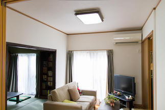 居間からリビングへ