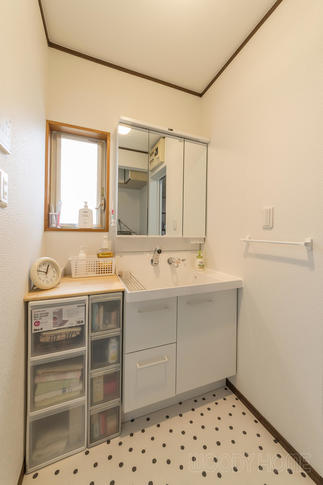 寝室からも行きやすくなった洗面・浴室