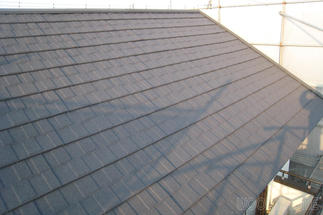 重ね葺きした屋根