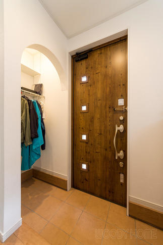 ウォークインシューズクローク