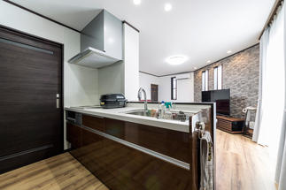 オープンになり料理も家族との会話も弾むキッチン