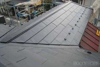 軽くて強いガルバリウム鋼鈑屋根