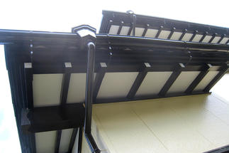 軒天の破損修理と塗装