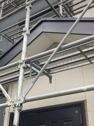 ガルバ板金により被せ施工