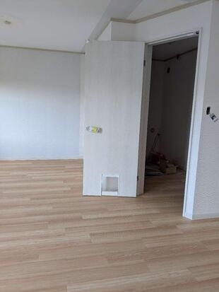 ペットドア施工　若葉区　F様邸