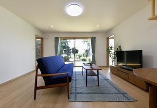 大きな窓で広々空間