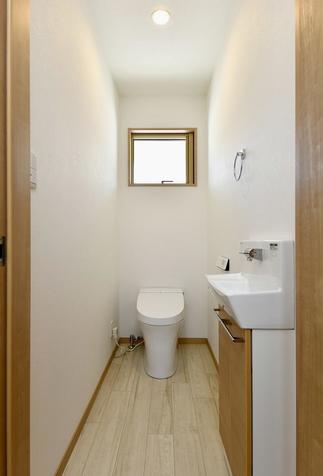 タンクレストイレ