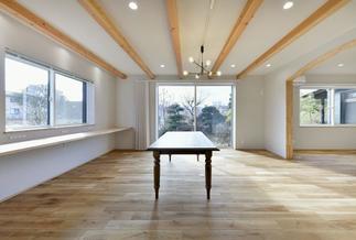 明るいダイニング