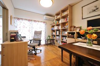 本棚収納・書斎スペース