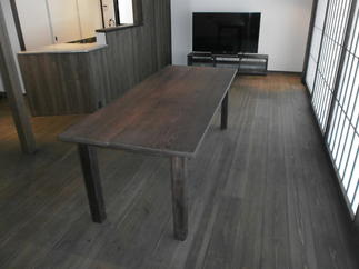 手作り　ダイニングテーブル