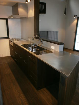 H邸　手作りのオリジナルキッチン