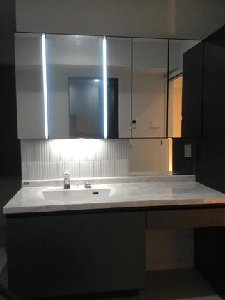 ホテルのような洗面化粧台