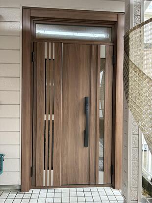 T様邸　玄関ドアリフォーム