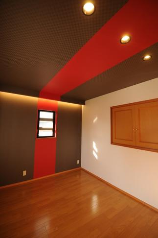 赤のラインがこの空間のポイント！