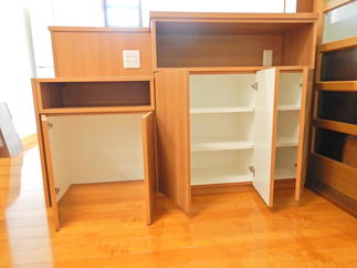 じっくりと考えられたオリジナルの造作家具。様々な用途があるんです。