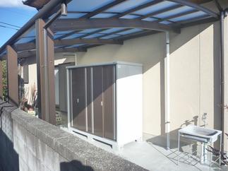 テラスの屋根下の収納なので、様々なモノがキレイに収納できます。