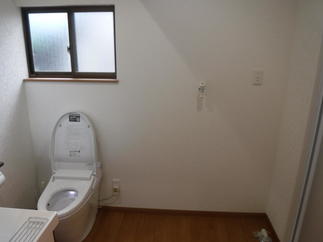 廊下からみたサニタリー