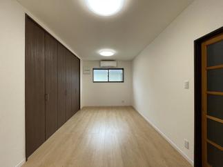 Aｆｔeｒ「物置だった部屋が収納付きの洋室に生まれ変わりました！」