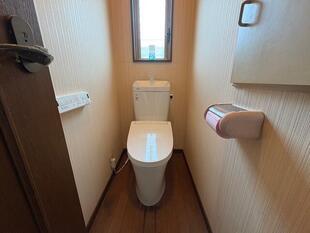 半日で『LIXILアメージュ便器』のリフォームが完成！（IN南アルプス市）