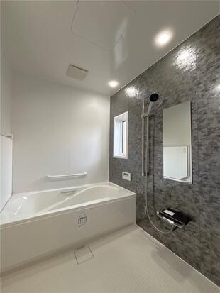 タイル張り浴室から高断熱浴室へのリフォーム（IN韮崎市）