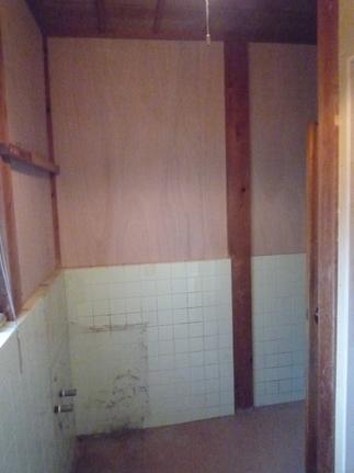 【洗面室　BEFORE】