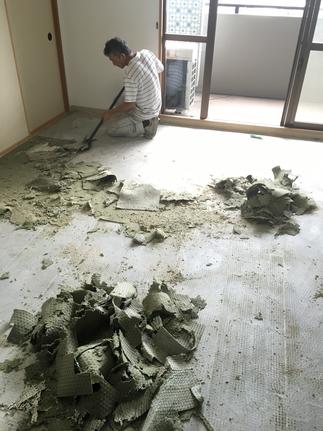 ダイニングも廊下と一緒に