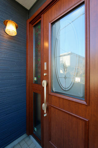 LIXIL玄関ドア「リシェント」