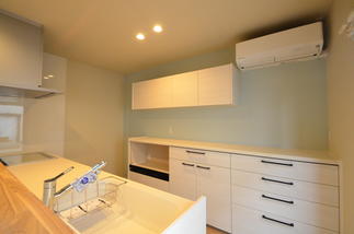 あまり使っていなかった和室を改装してご両親のLDKに。