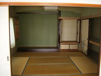 和室からキッチンへ（既存）